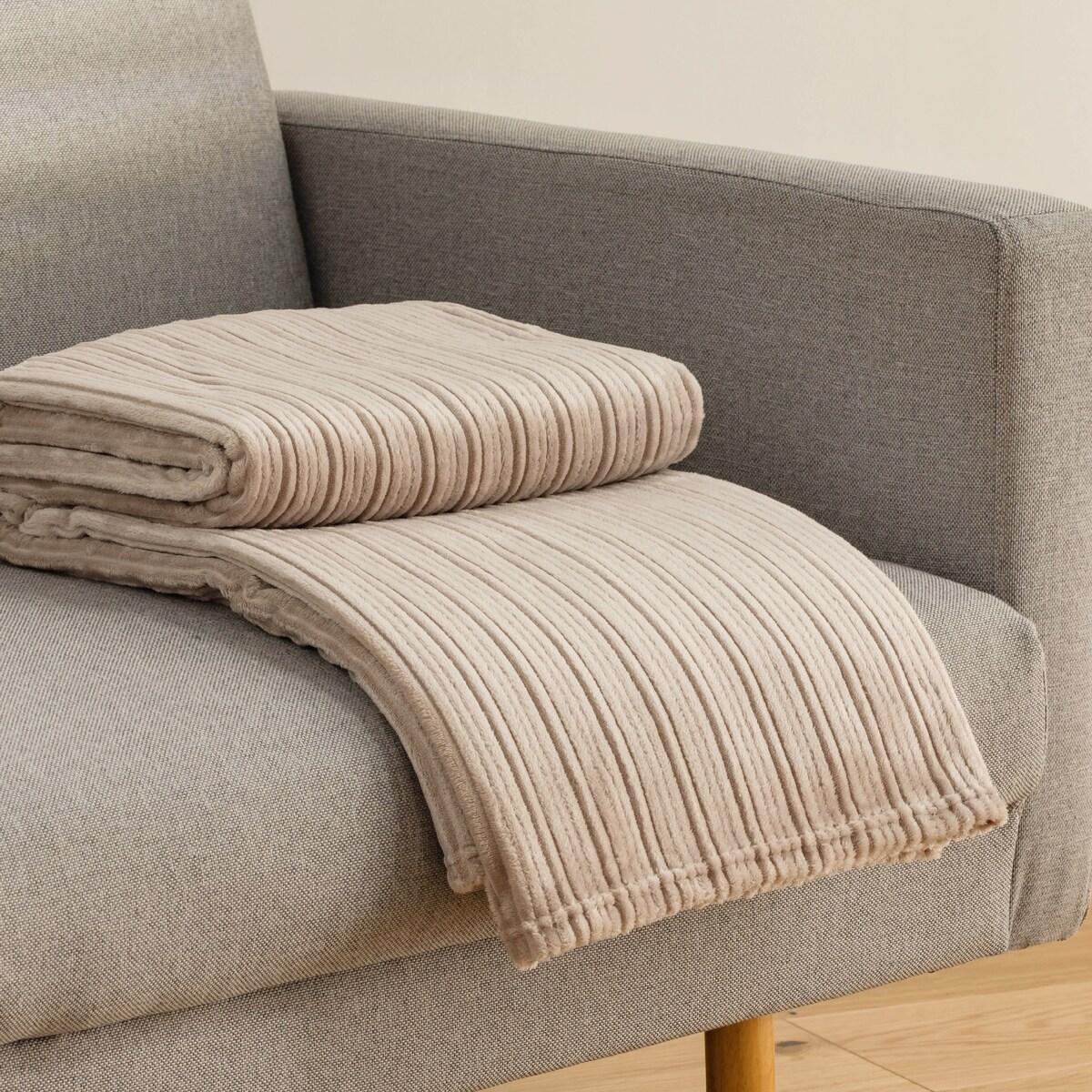 Koc Polarowy w Żakardowe Paski Lin 150x200 cm