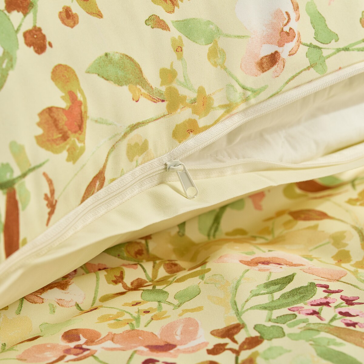 Pościel Z Mikrofibry Amandi 200x220 cm z motywem kwiatowym