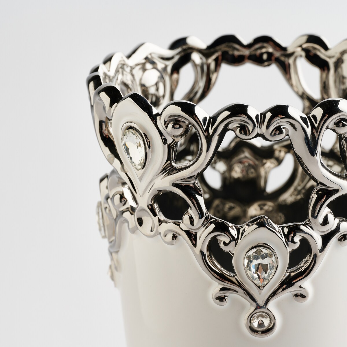 Wazon Palazzo z motywem geometrycznym