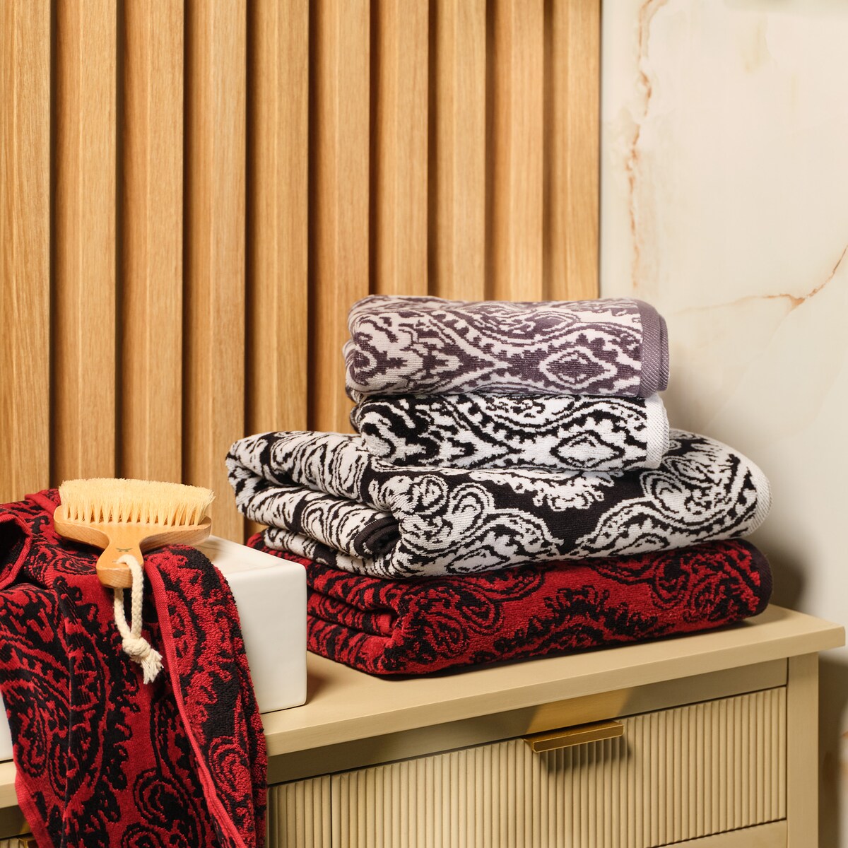 Ręcznik żakardowy Beskar 70x130 cm z motywem arabeski