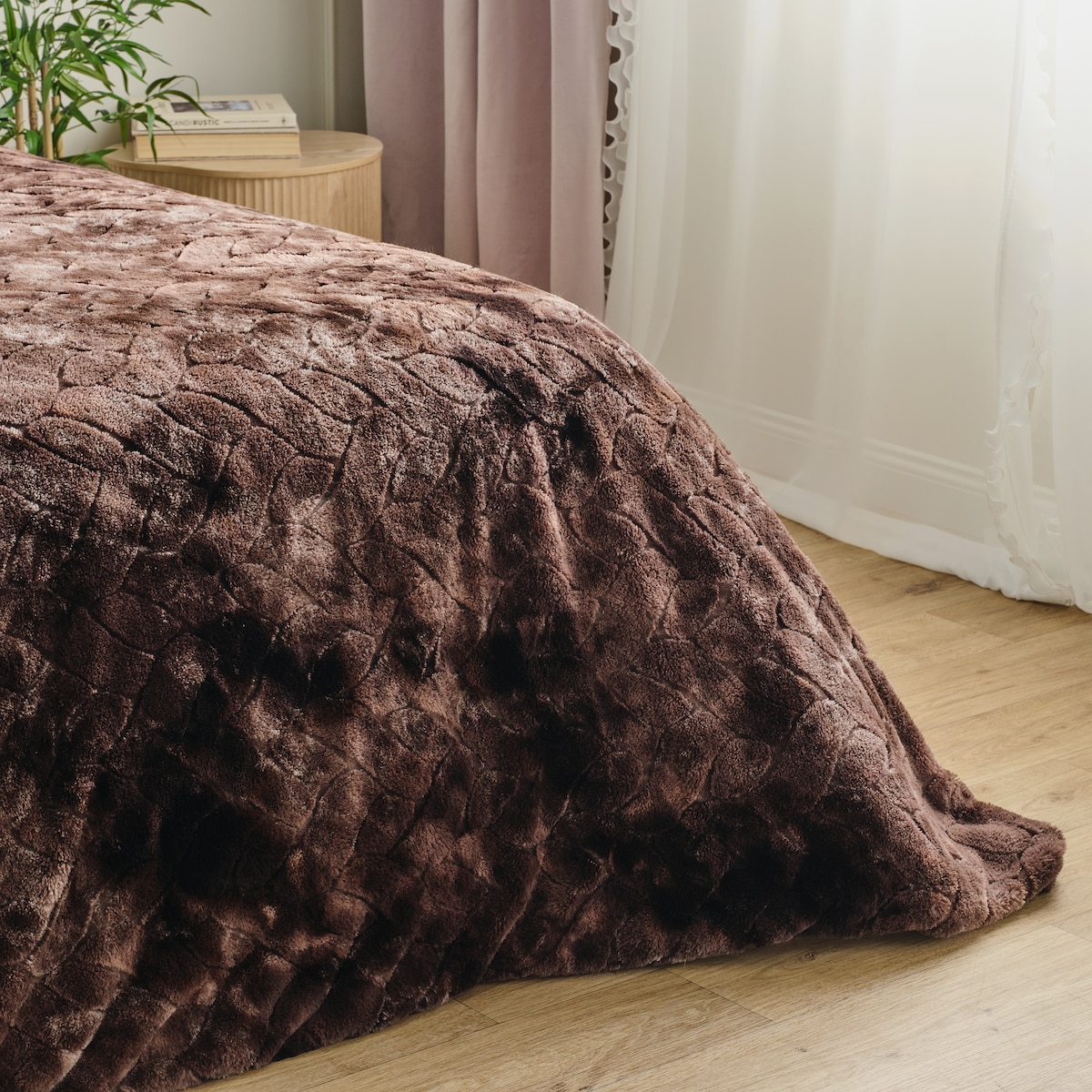 Drukowana futrzana narzuta na łóżko Norana 180x200 cm