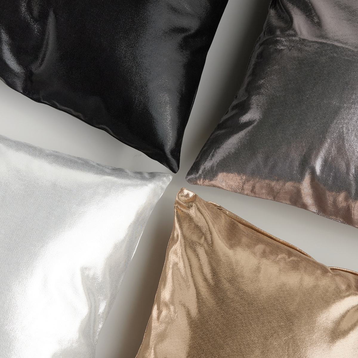 Poszewka dekoracyjna Crimson 45x45 cm