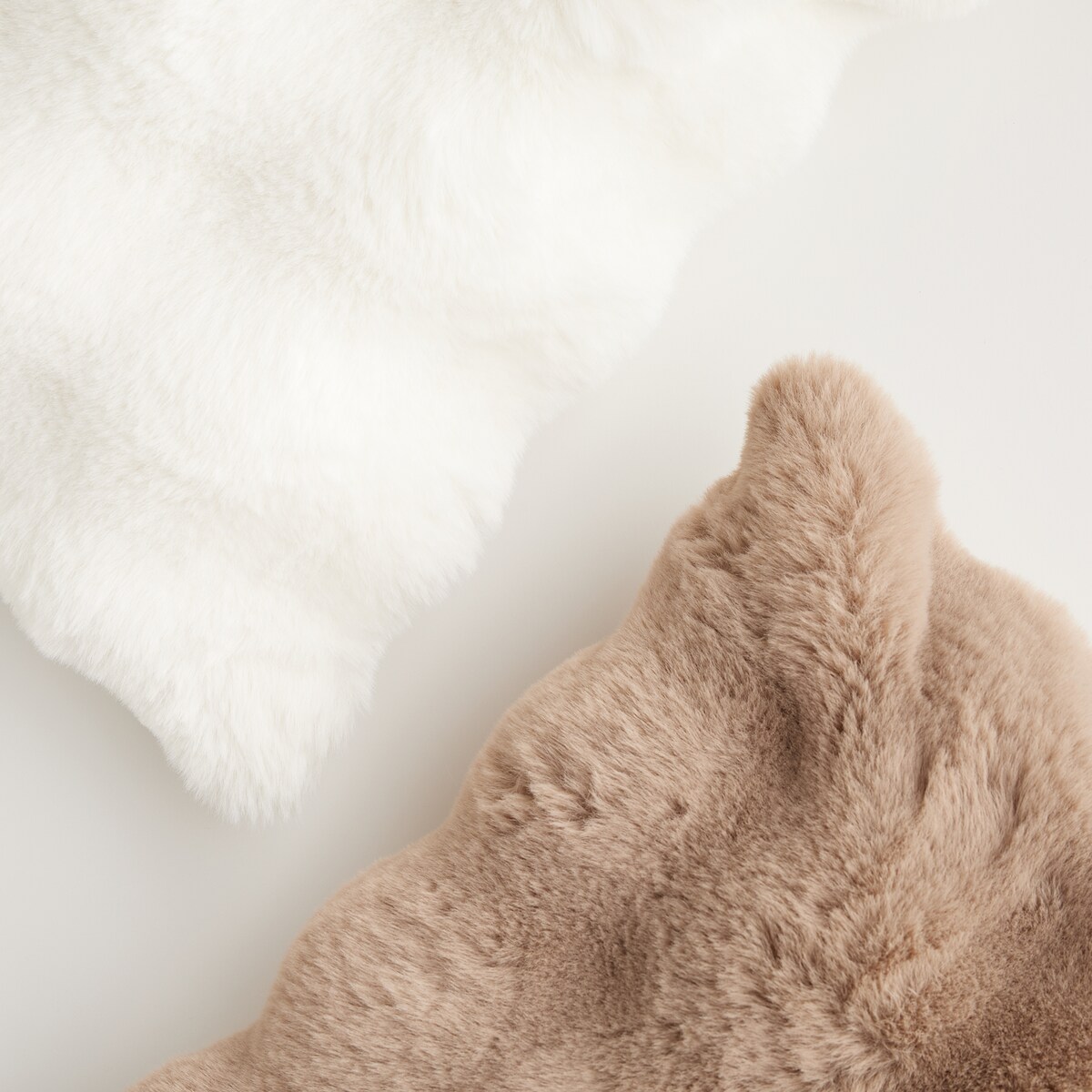 Poszewka Futrzana Bares 45x45 cm w kratę