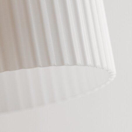 Lampa podłogowa z marmurową podstawą Ivory