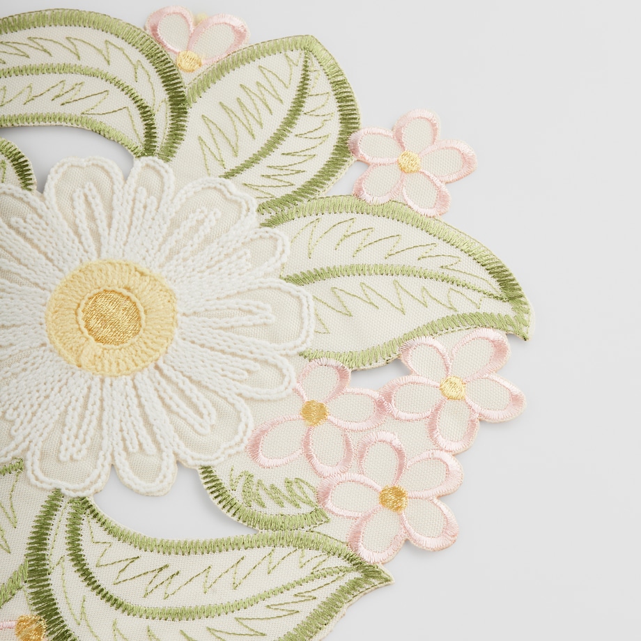 Serwetka Feris z motywem kwiatowym