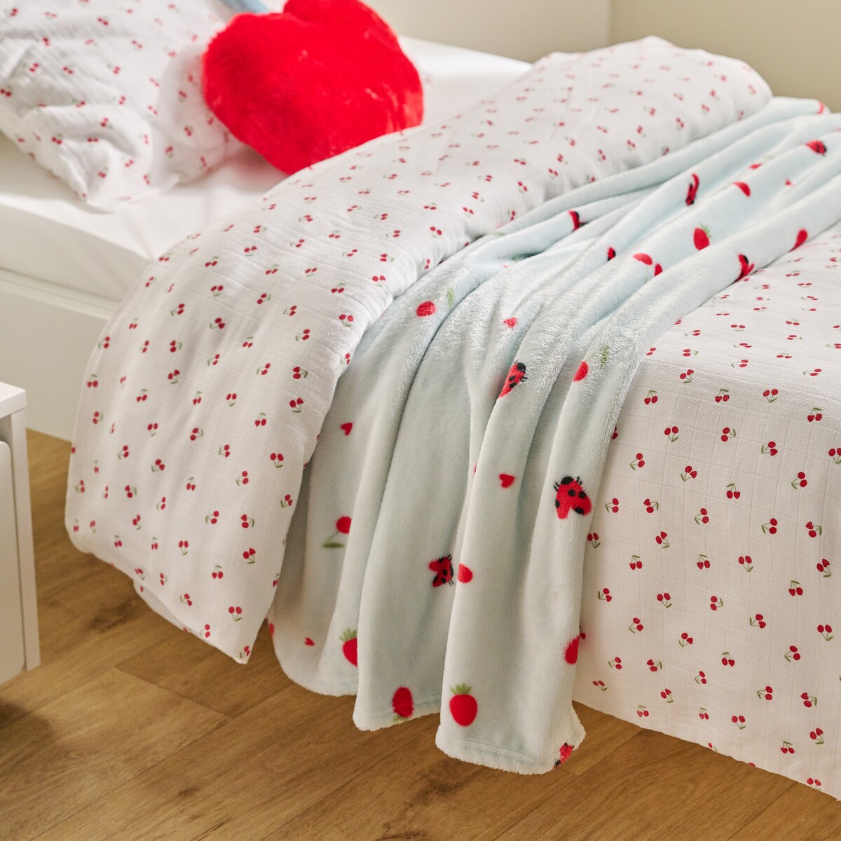 Pościel Muślinowa Cherries 100x135 cm z motywem owoców