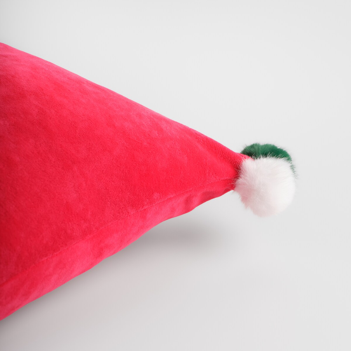 Poszewka Haftowana Ginnohouse 45x45 cm z motywem domku