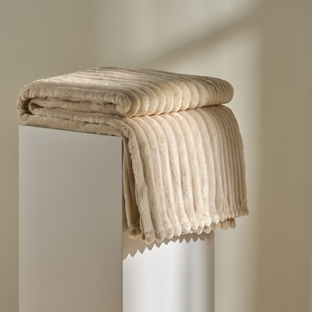 Jednokolorowy koc żakardowy Divite 200x220 cm