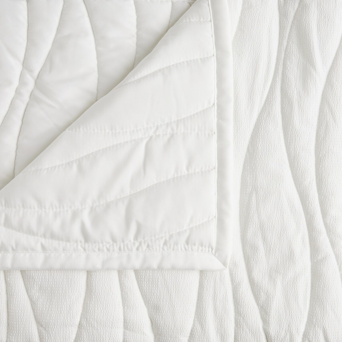 Narzuta Lukana 200x220 cm z motywem geometrycznym