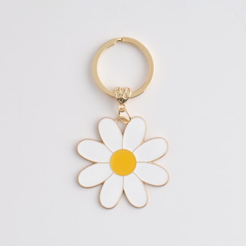 Brelok Daises z motywem kwiatowym