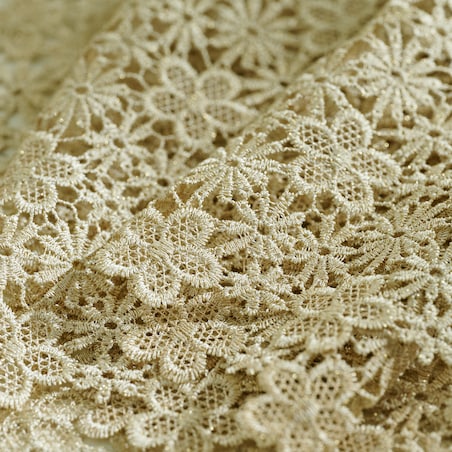 Bieżnik koronkowy Florina 35x180 cm z motywem kwiatowym