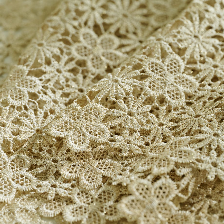 Bieżnik koronkowy Florina 35x180 cm z motywem kwiatowym