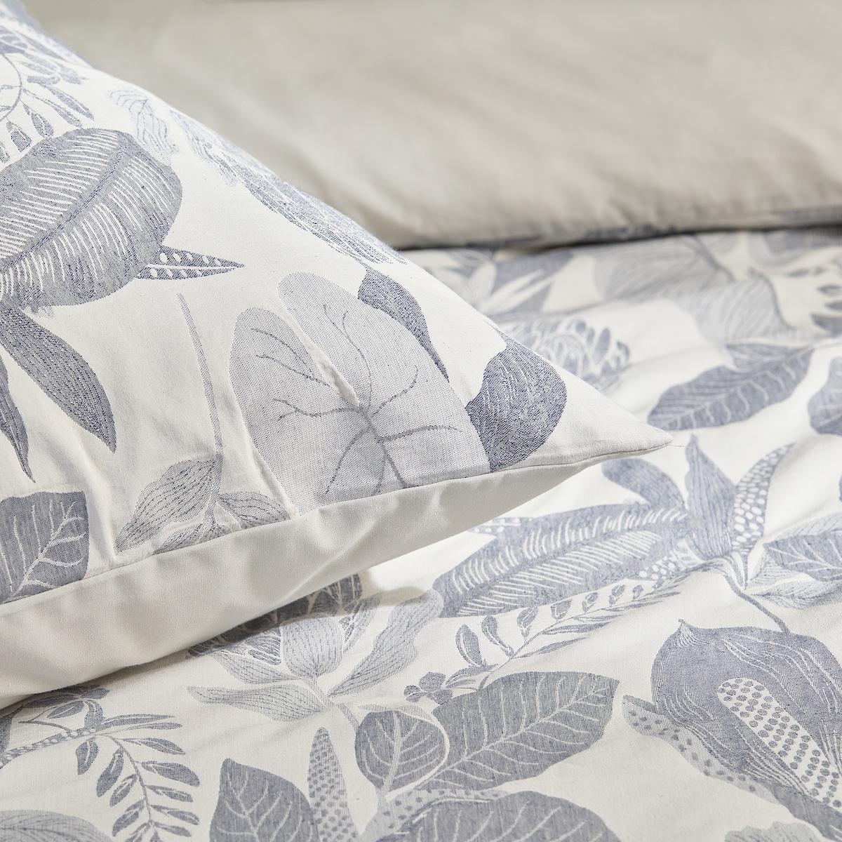 Pościel Żakardowa Karlosa 200x220 cm