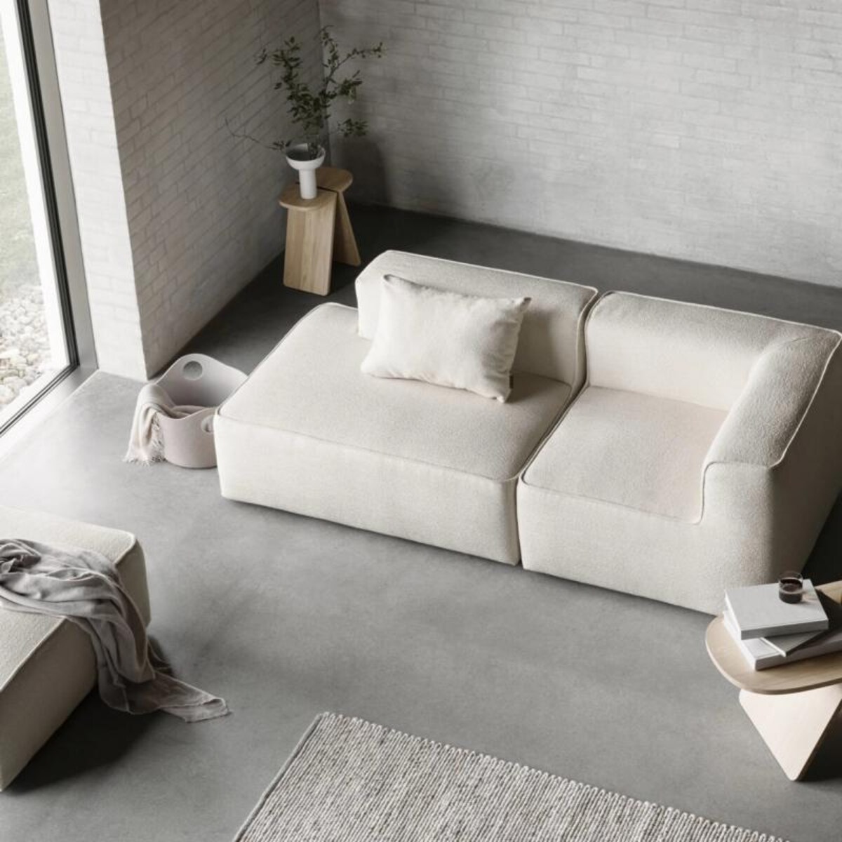 Dębowy stołek AVIO