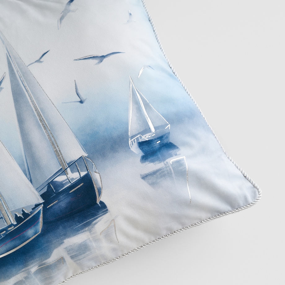 Poszewka z nadrukiem Boatsi 45x45 cm