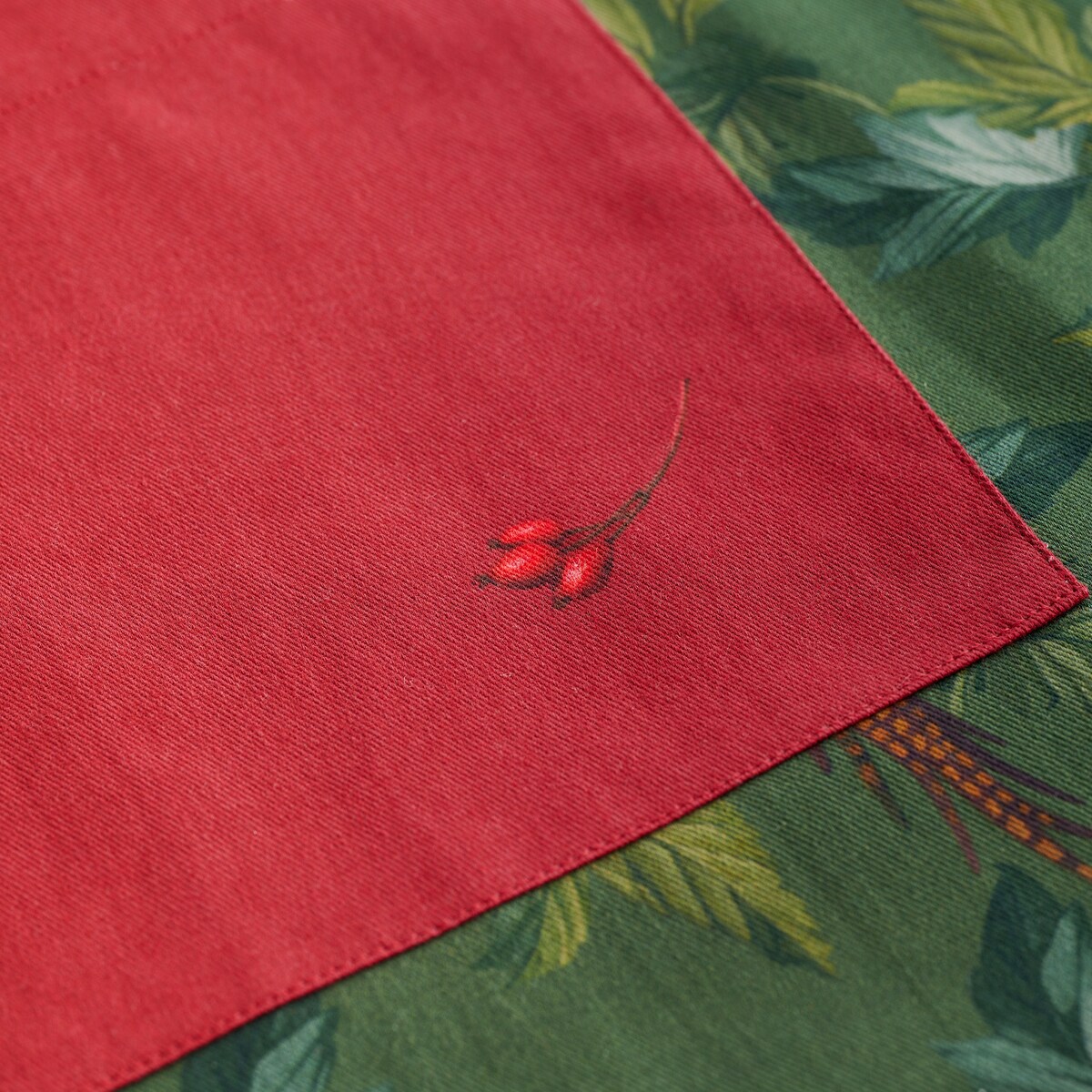 Fartuch Bazanti 70x85 cm z motywem zwierząt leśnych