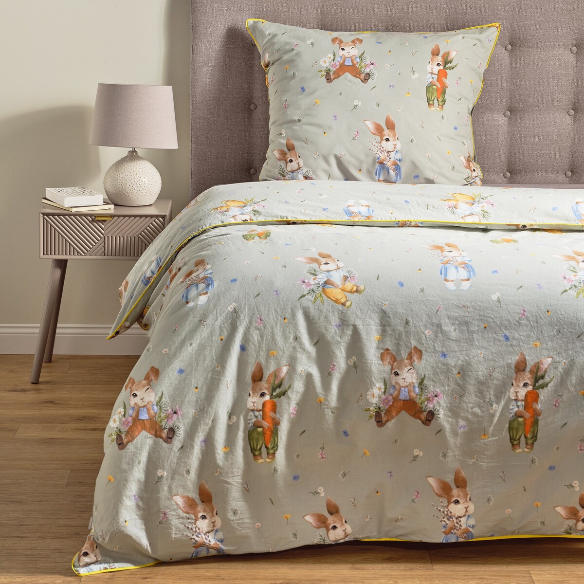 Pościel bawełniana z lamówką Emi 160x200 cm z motywem królika