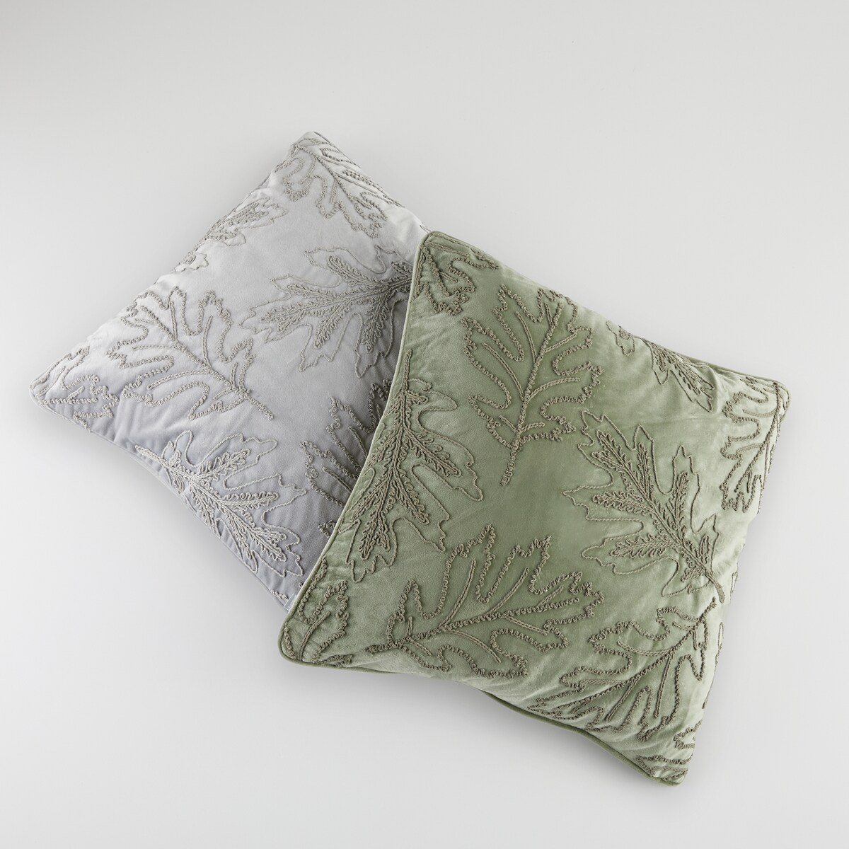 Poszewka Haftowana Maple 45x45 cm z motywem liściastym