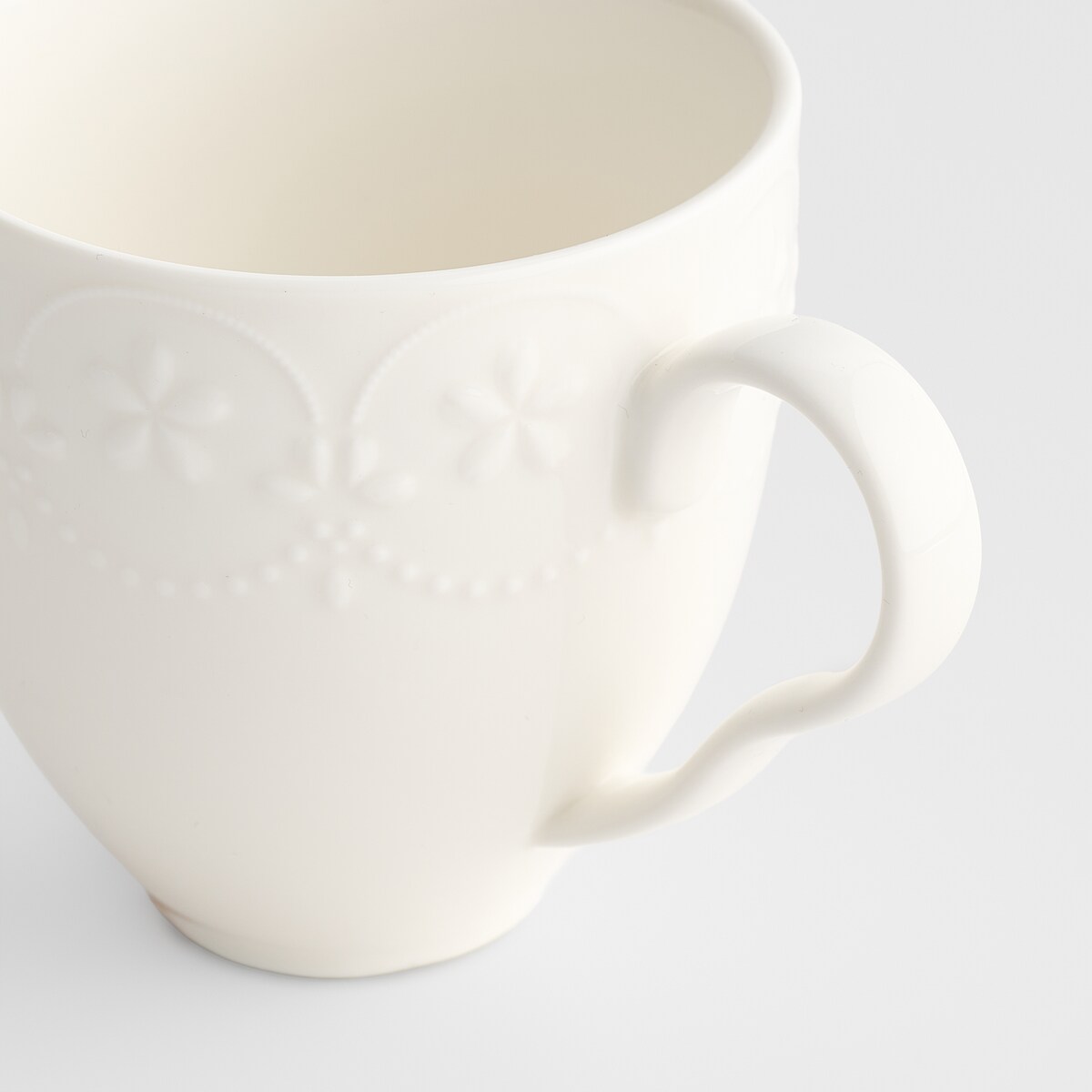 Kubek Lace z motywem kwiatowym