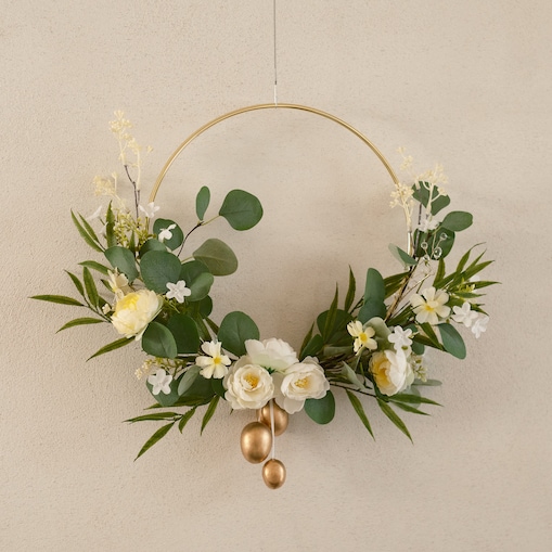 Wianek Madulos z motywem kwiatowym i jajka