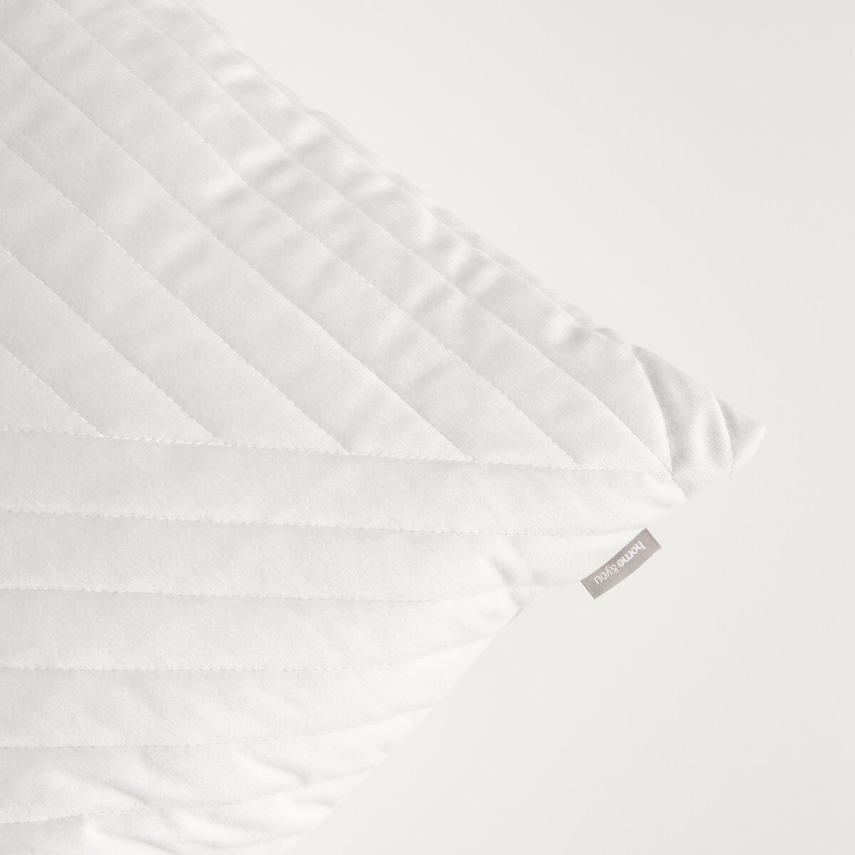 Poszewka Welwetowa Minister 45x45 cm z motywem geometrycznym