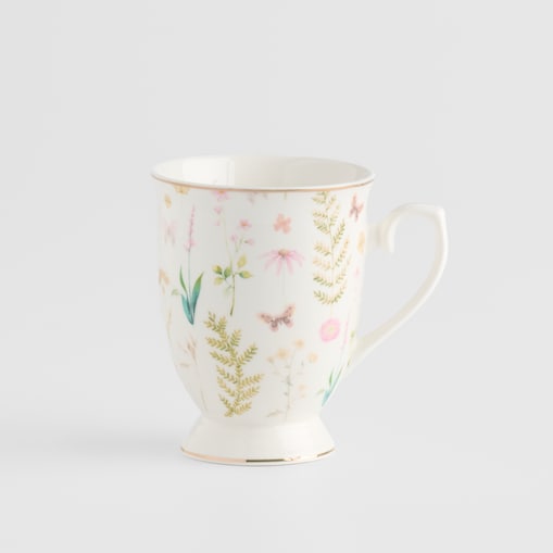 Kubek Meadinna z motywem kwiatowym