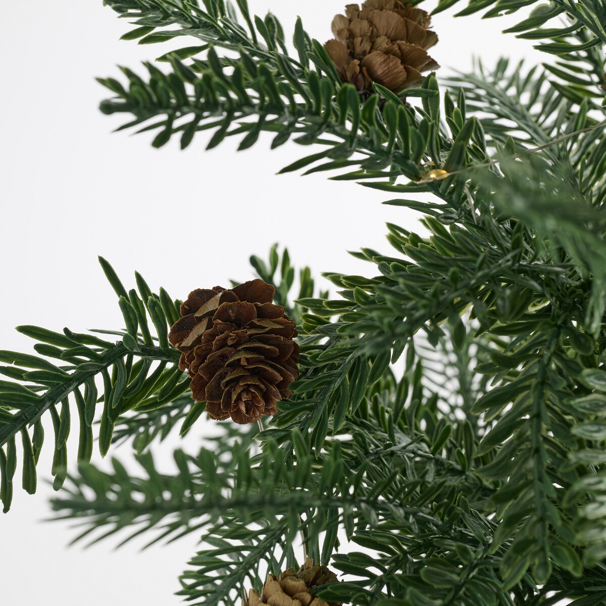 Stroik Led Julgran z motywem roślinnym