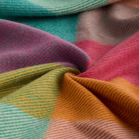 Wzorzysty koc Reiana 130x170 cm w kratę