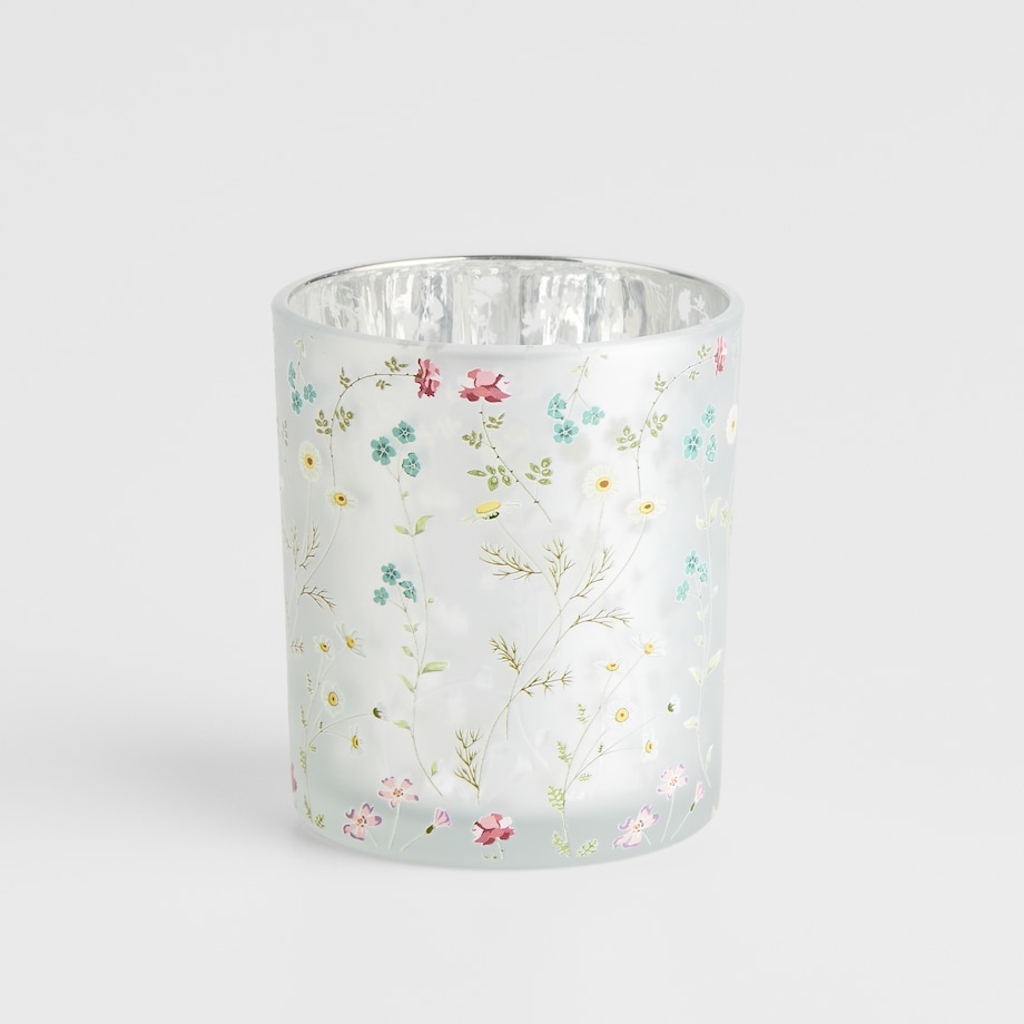 Świecznik Dowme z motywem kwiatowym