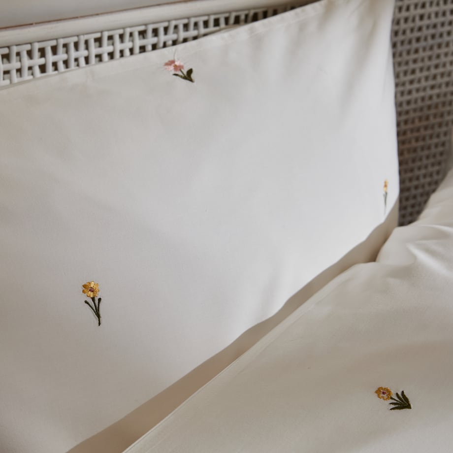 Pościel z perkalu z haftem Hiacinthio 200x220 cm z motywem kwiatowym
