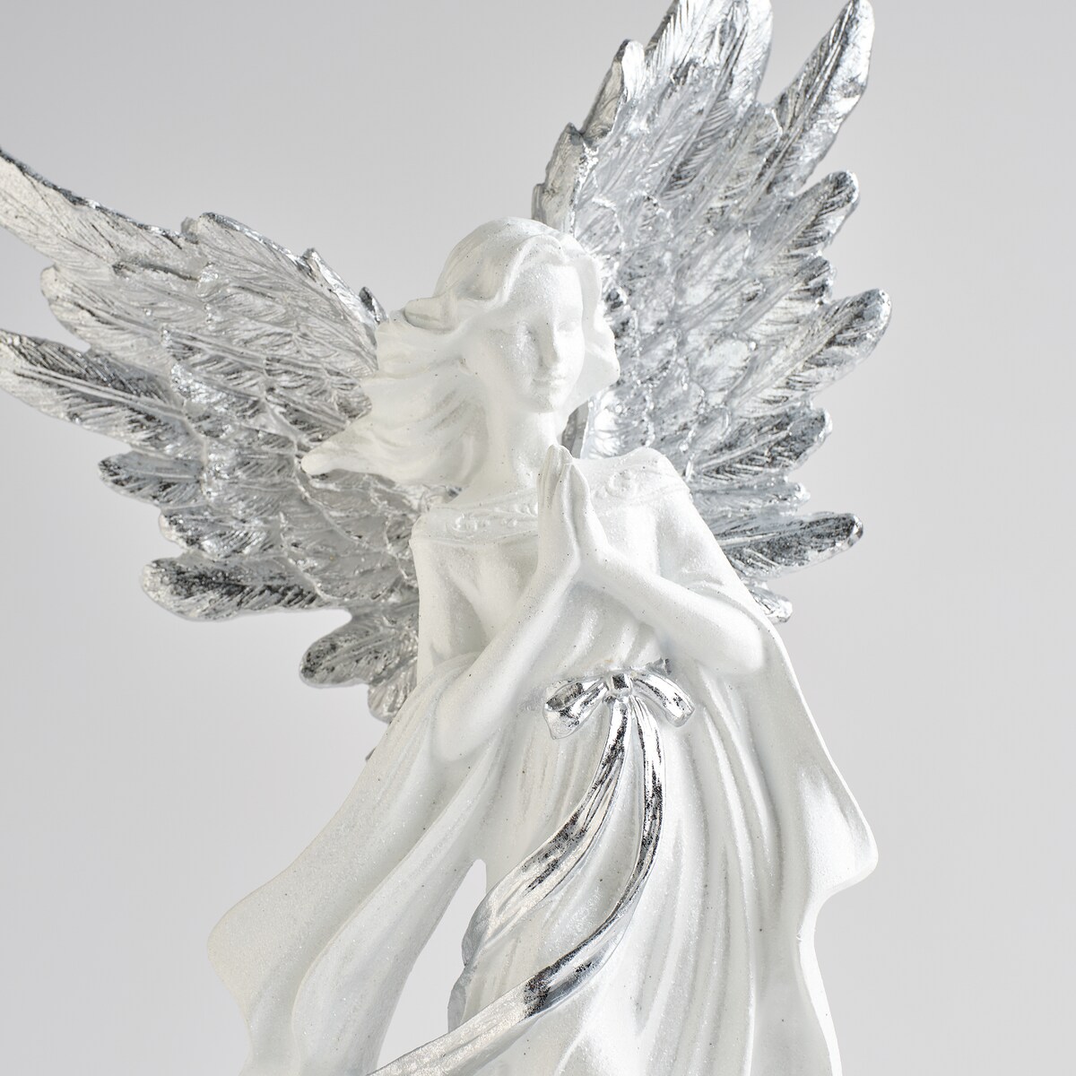 Figurka Aurelia z motywem anioła