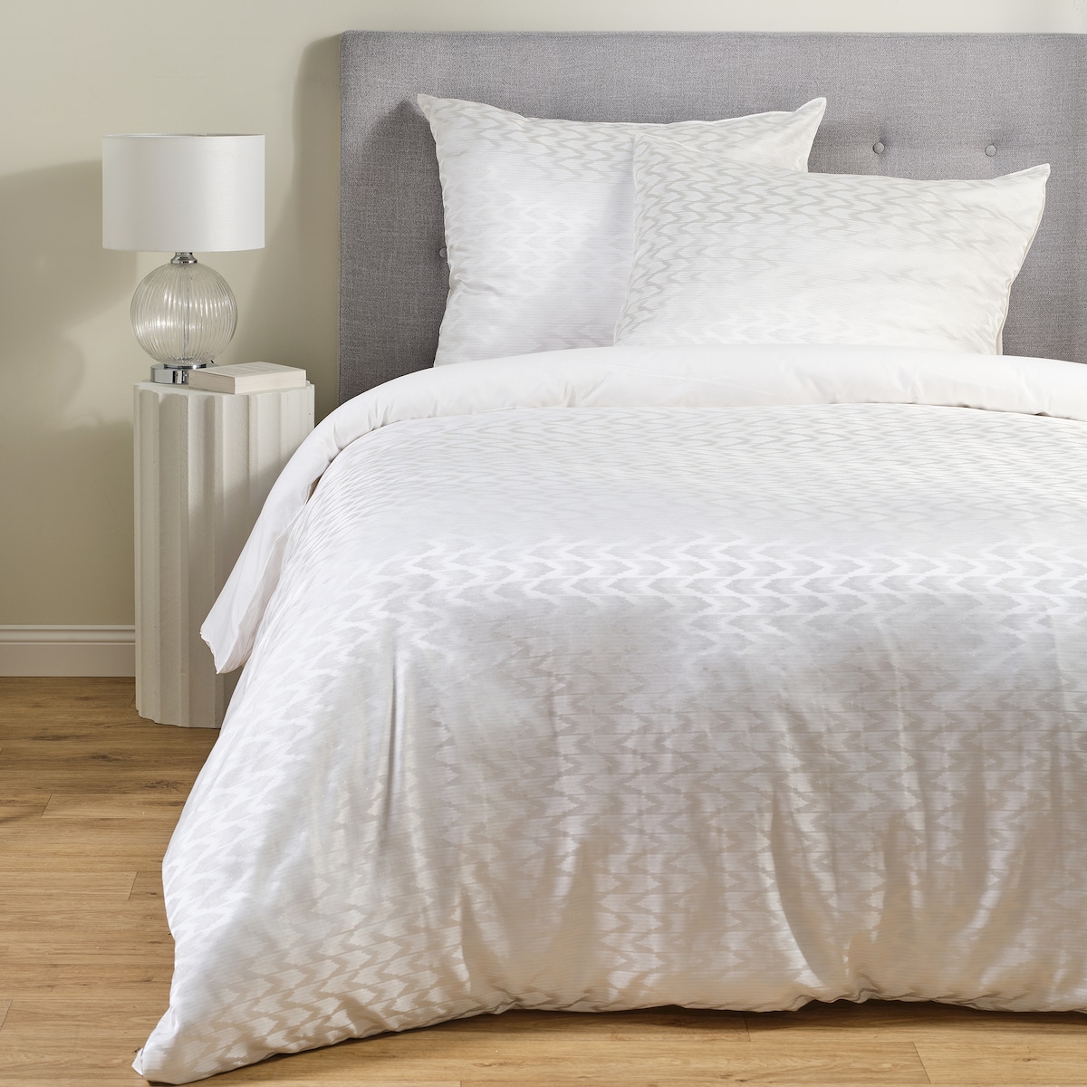 Pościel Żakardowa Mira 160x200 cm w paski