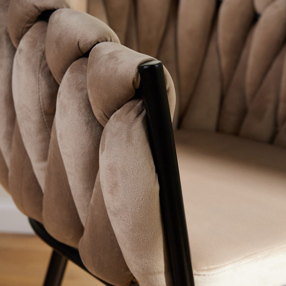 Eleganckie krzesło z weluru fannie