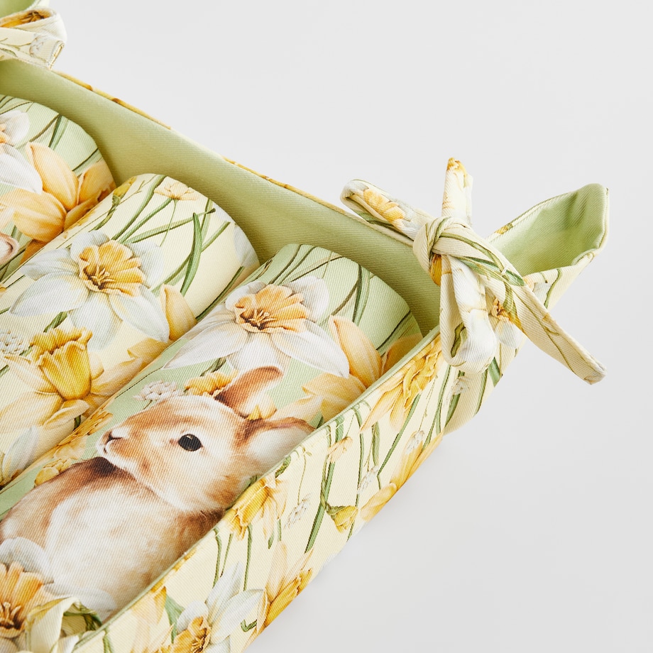 Koszyk Z Akcesoriami Daffelisbunny 36x36 cm z motywem królika