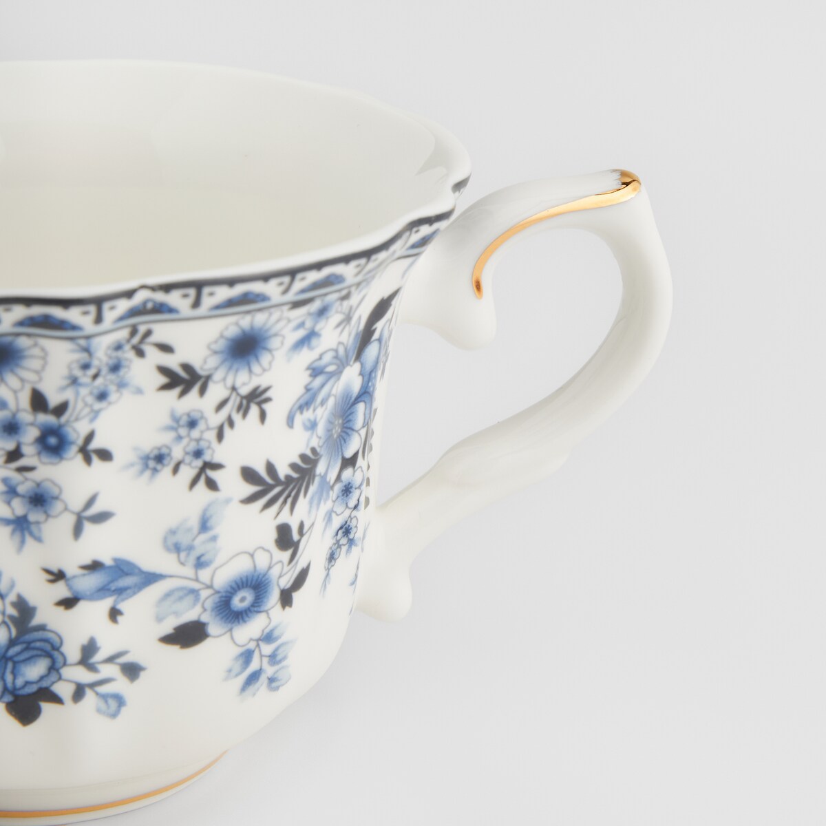 Filiżanka Ze Spodkiem Azuretta z motywem kwiatowym