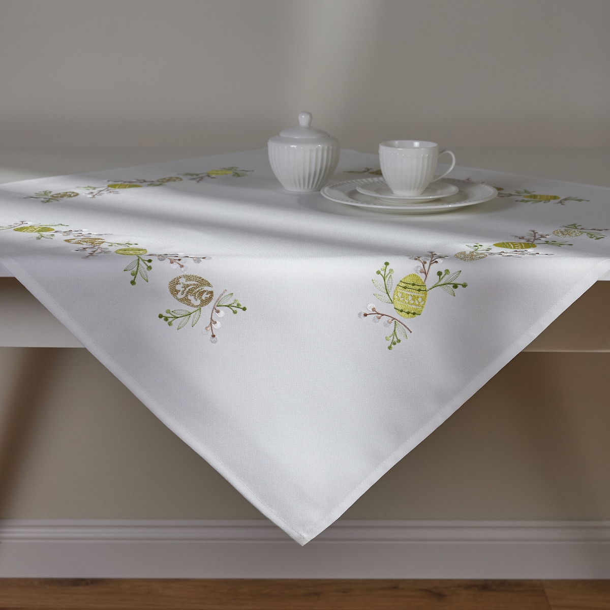 Serweta Haftowana Catkins 80x80 cm z motywem bazi