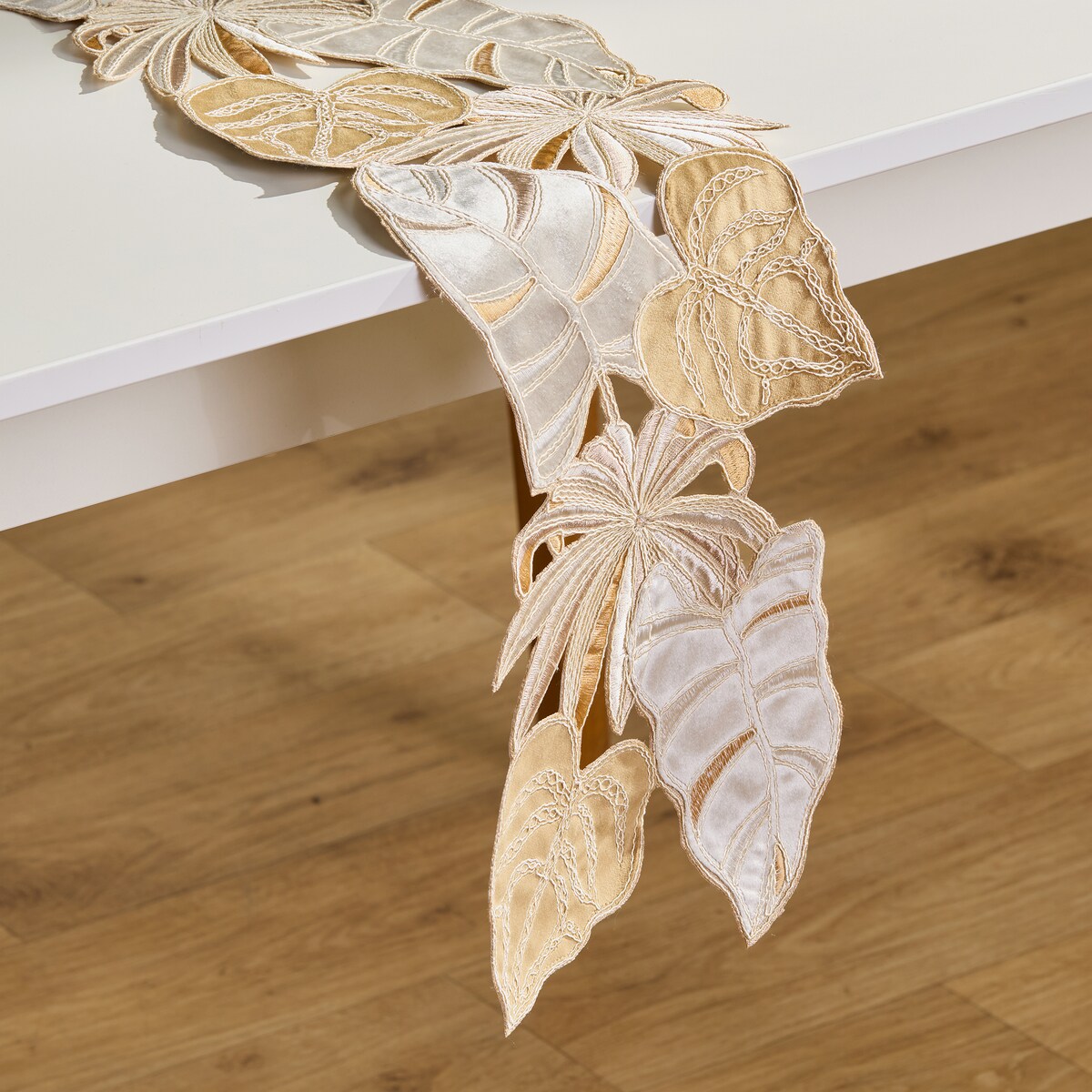 Bieżnik Haftowany Leafa 18x158 cm