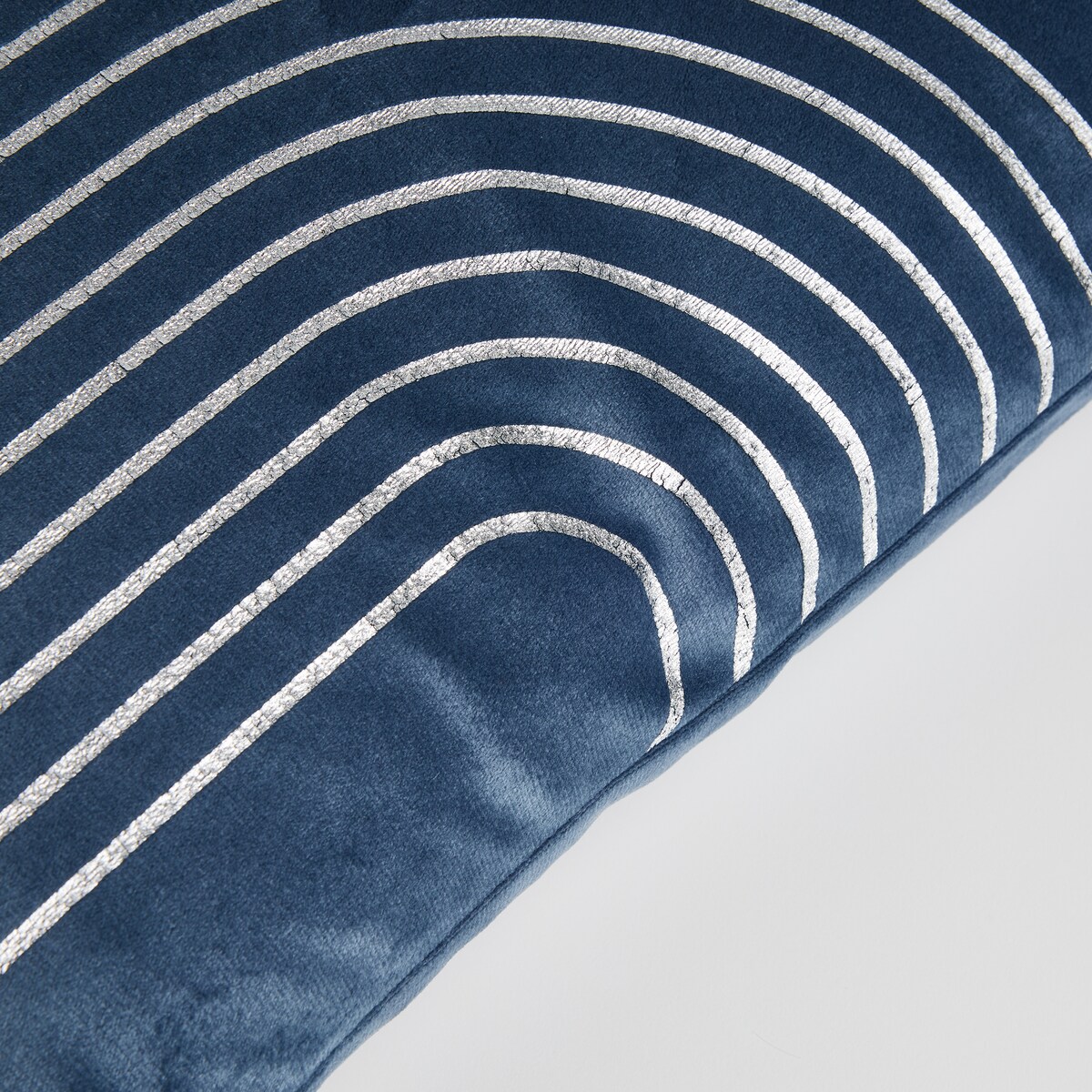 Poszewka Drukowana Radiato 45x45 cm z motywem geometrycznym