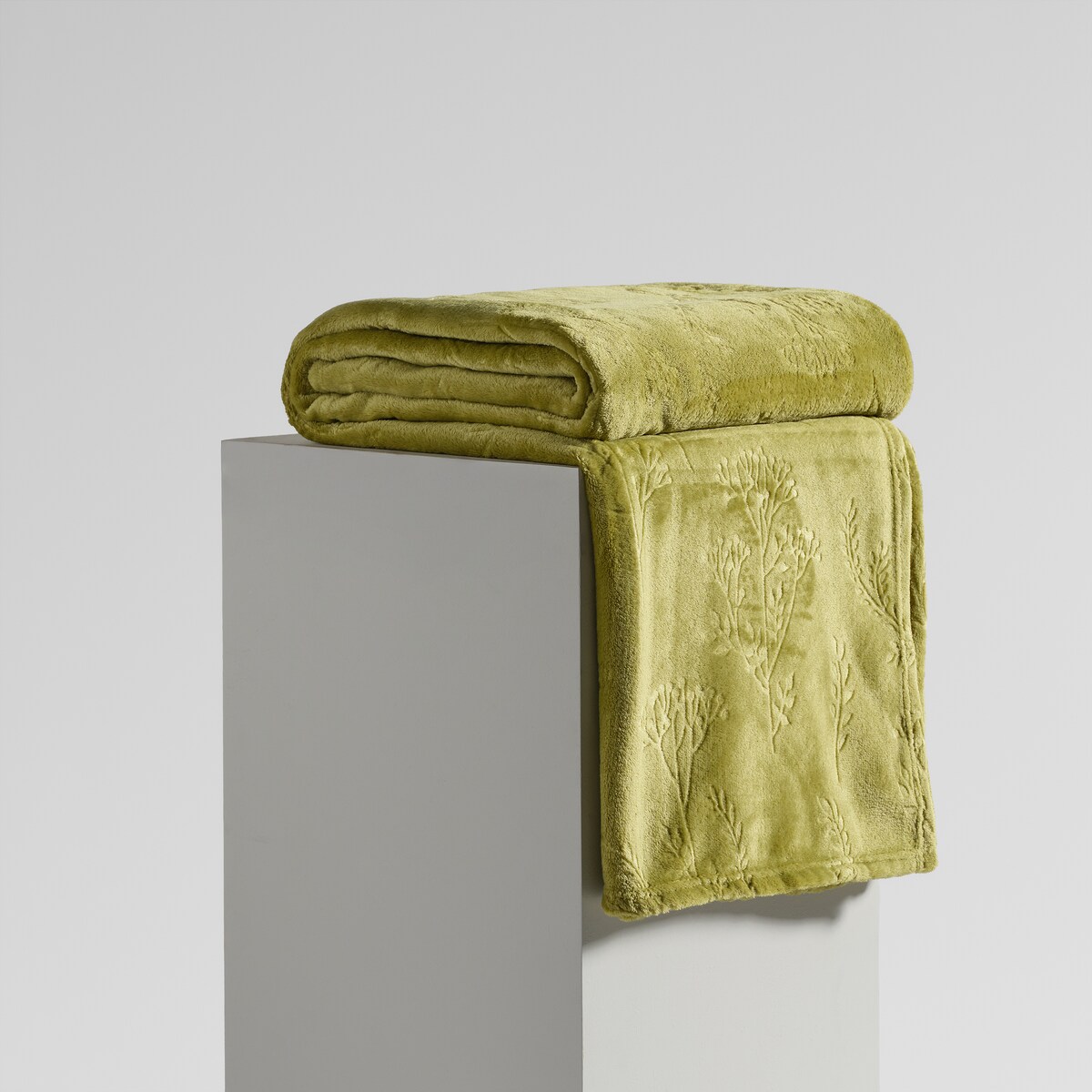 Jednokolorowy koc z wytłoczonym wzorem liściastym Yanborio 150x200 cm