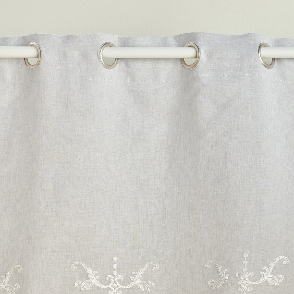 Zasłona zaciemniająca Ariela 140x250 cm z motywem arabeski