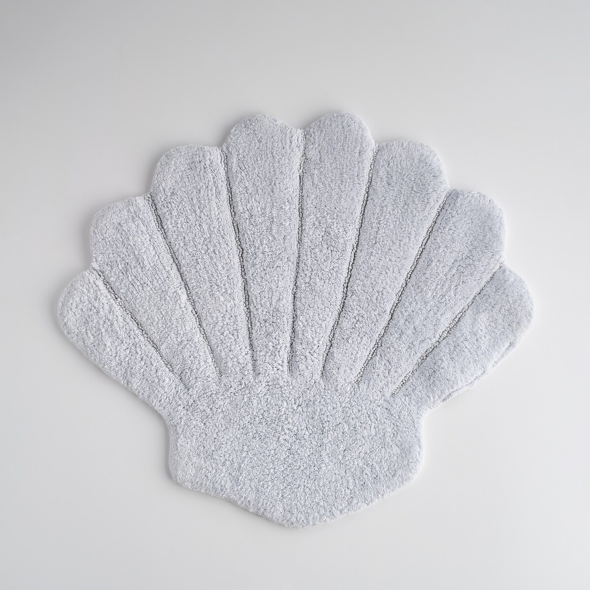 Dywanik łazienkowy Shelly 60x70 cm z motywem morskim