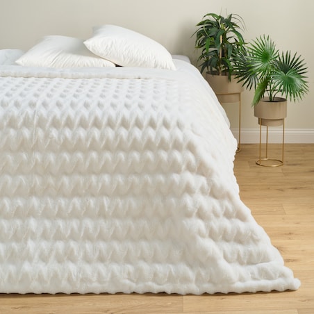 Jednokolorowa futrzana narzuta na łóżko Pilora 180x200 cm