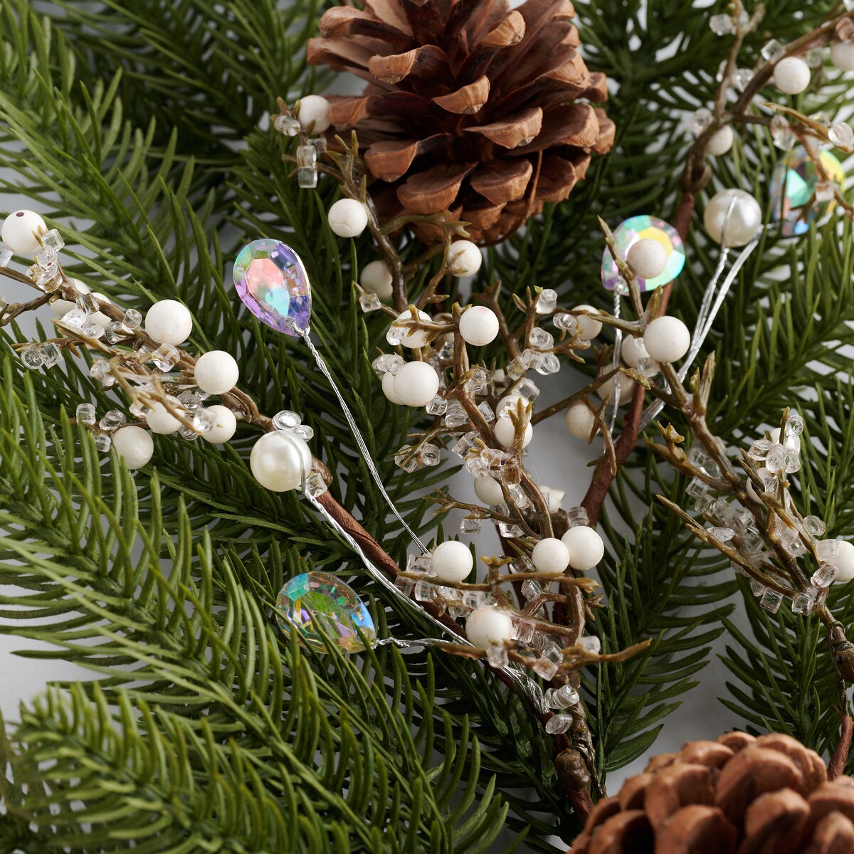 Bukiet Tingas z motywem roślinnym