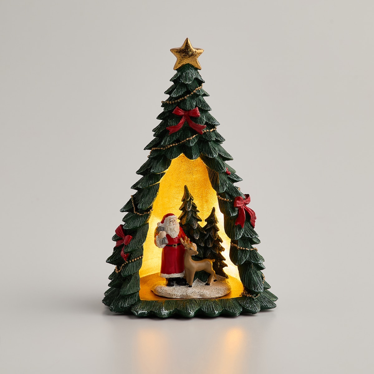 Figurka Led Winterstory z motywem choinki