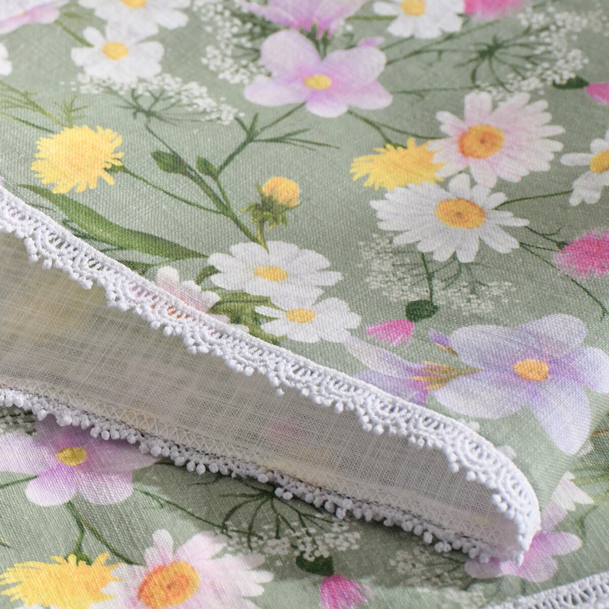 Serweta z nadrukiem Melow 80x80 cm z motywem kwiatowym