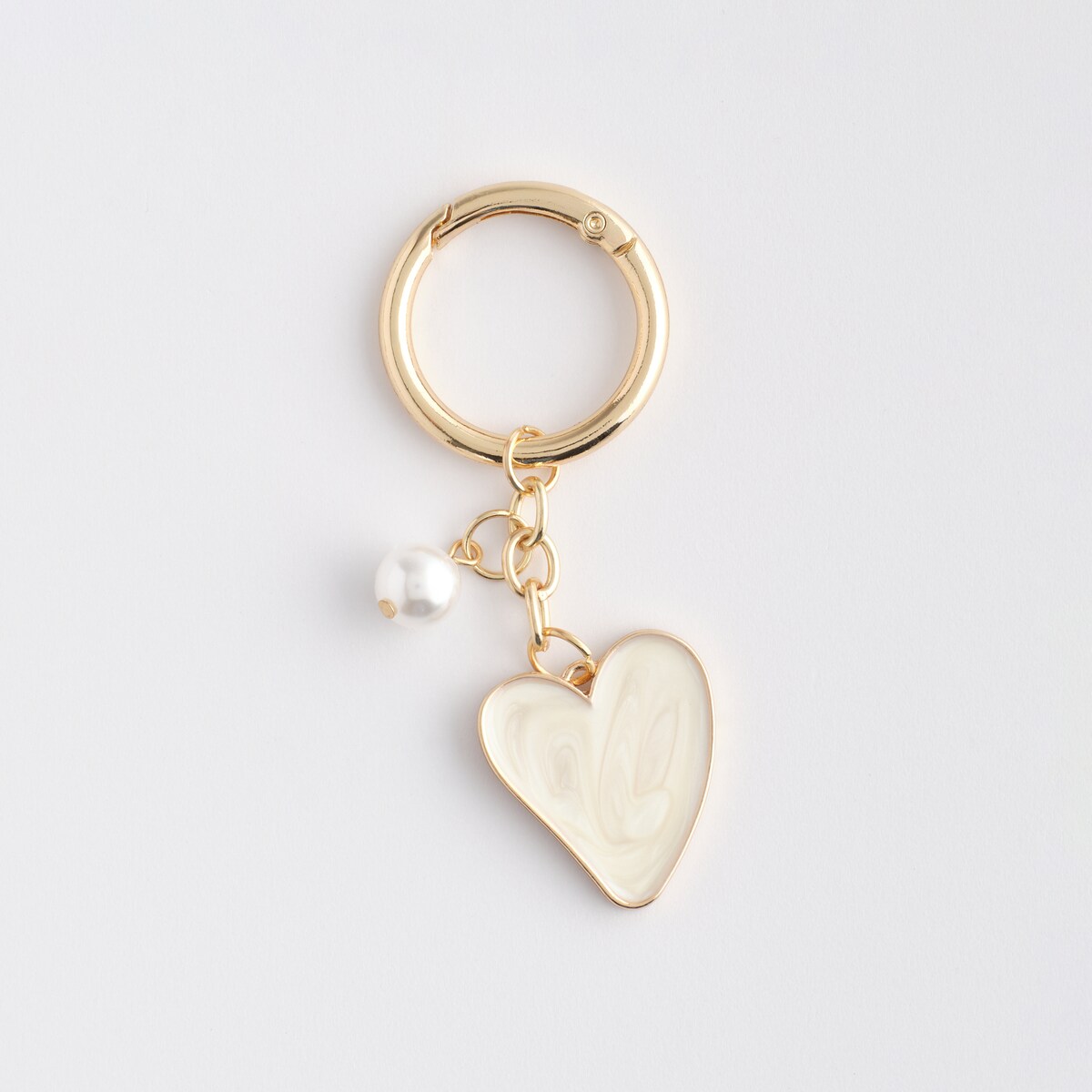 Brelok Heartly z motywem serca