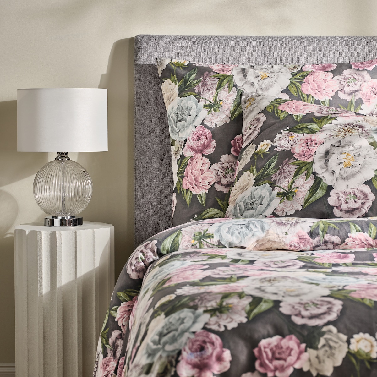 Pościel z bawełny satynowej Sofrine 200x220 cm z motywem kwiatowym