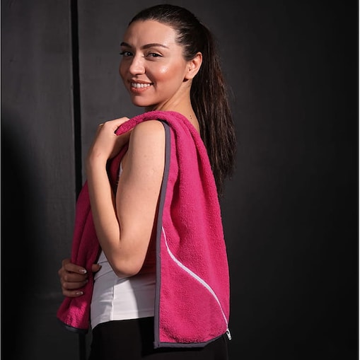 Ręcznik sportowy z kieszonką 30x110 cm różowy