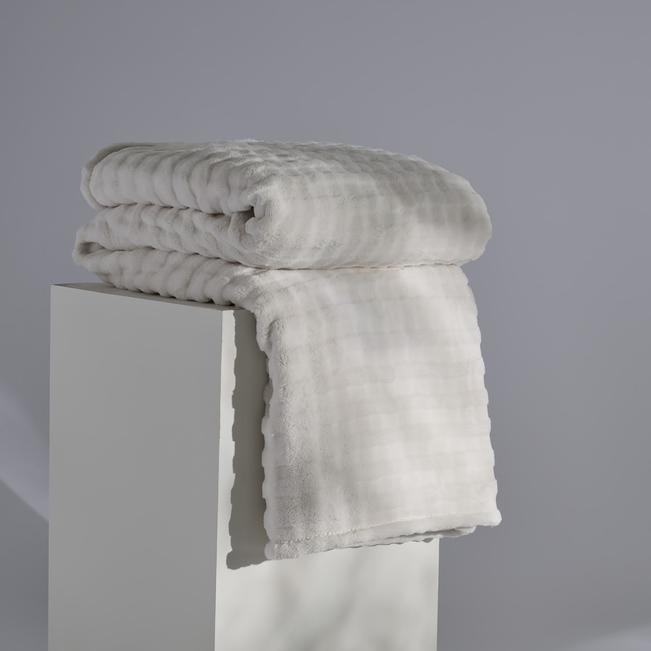 Jednokolorowy koc z wytłoczonym wzorem Operta 150x200 cm