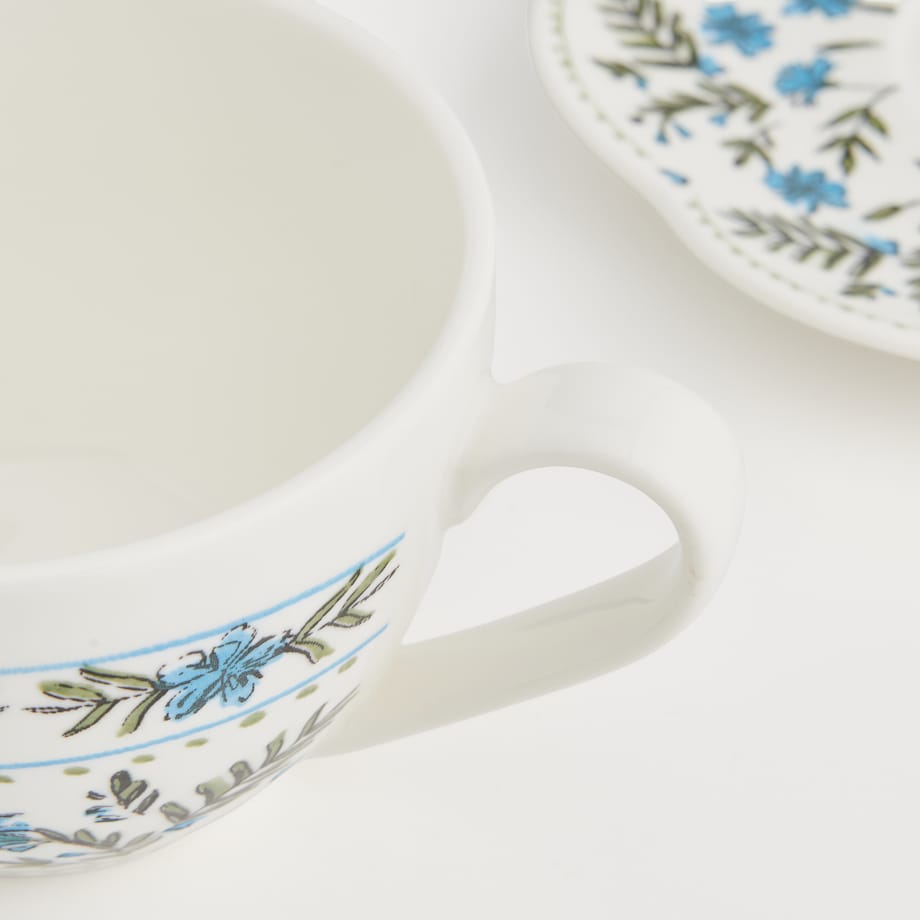 Filiżanka Ze Spodkiem Avenel z motywem kwiatowym